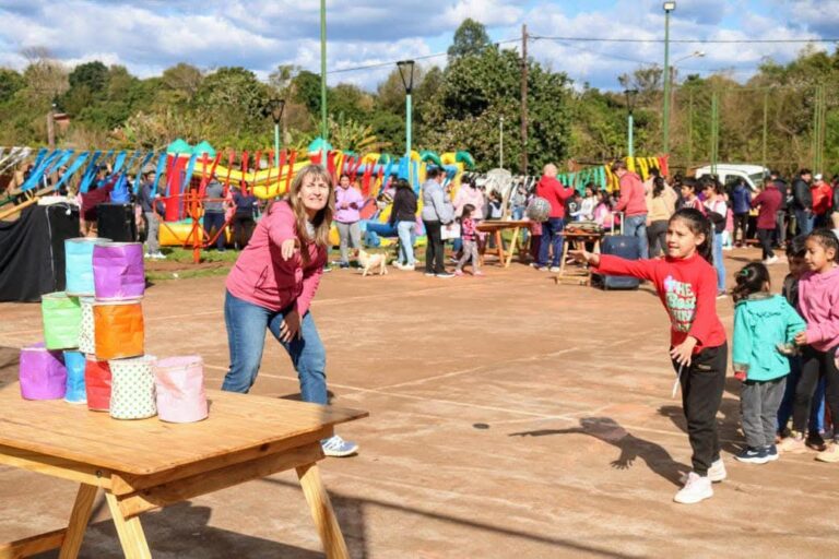 Tejiendo Redes | La niñez, la adolescencia, la familia y la educación whatsapp image 2025 10 07 at 17.37.15