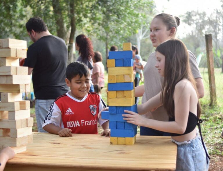 Tejiendo Redes | La niñez, la adolescencia, la familia y la educación whatsapp image 2025 10 07 at 17.37.20