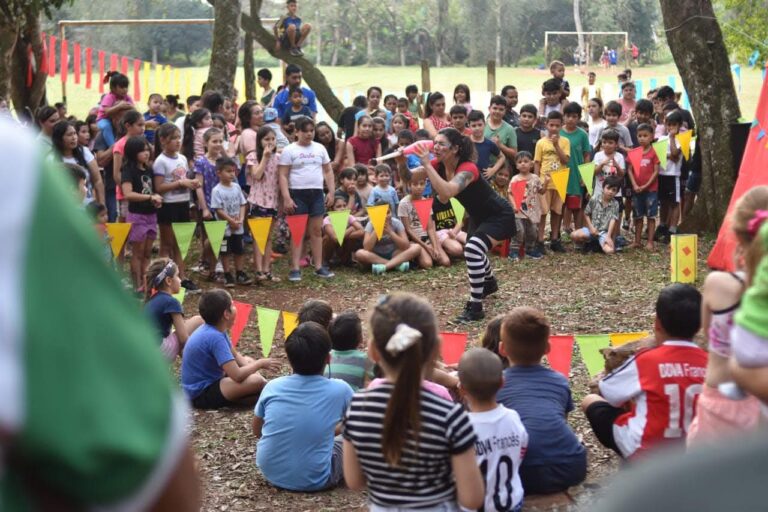 Tejiendo Redes | La niñez, la adolescencia, la familia y la educación whatsapp image 2025 10 07 at 17.37.21