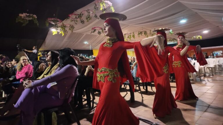 Montecarlo coronó a sus nuevas soberanas en una noche de emoción y tradición whatsapp image 2025 10 10 at 11.38.57