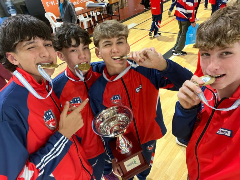 Handball misionero en lo más alto: jóvenes de Montecarlo se destacan en el Nacional de Bariloche whatsapp image 2025 11 18 at 18.30.47