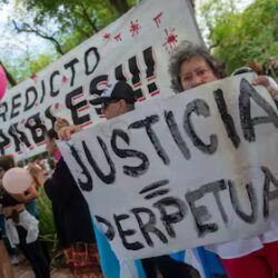 la puerta donde se espera el veredicto del juicio mksfoiwnnfg3zbssqypx7zpdwa