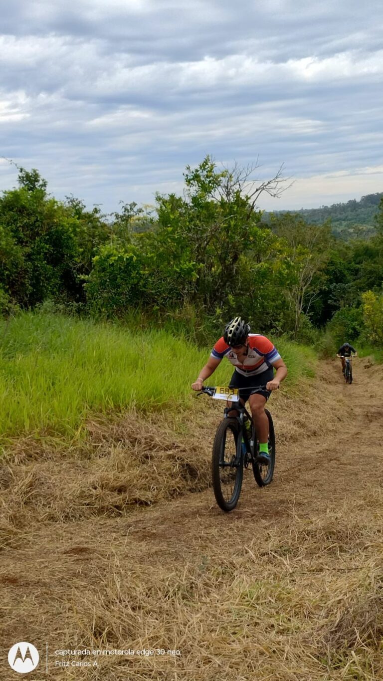 Orgullo de Montecarlo: Facundo Keller, campeón provincial de mountain bike whatsapp image 2025 12 10 at 10.09.19 (1)