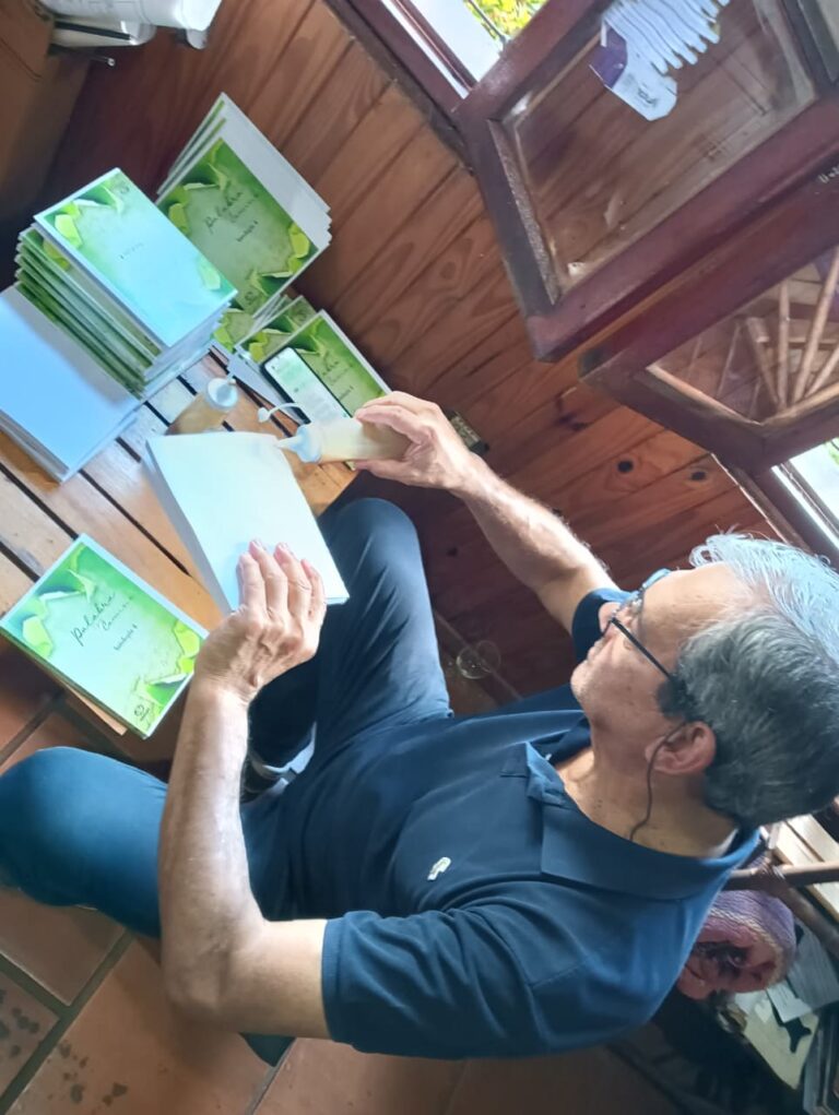 La palabra como abrigo, memoria y sanación whatsapp image 2025 12 29 at 11.27.42 (1)