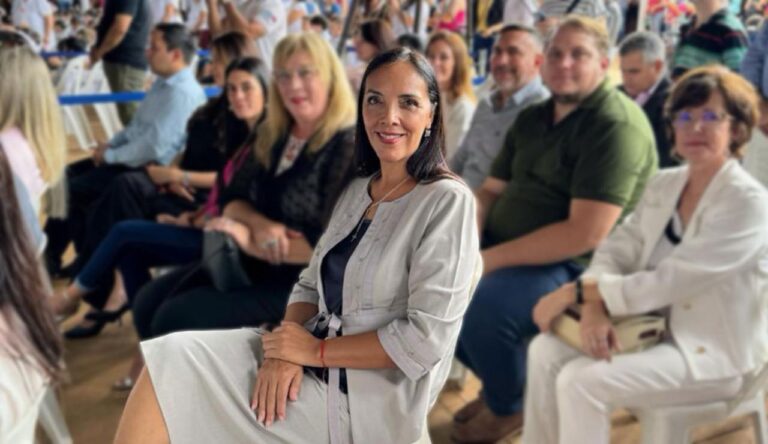 Por presuntas irregularidades en sanciones a docentes: Presentaron un pedido de juicio político contra Daniela López, titular del Consejo General de Educación