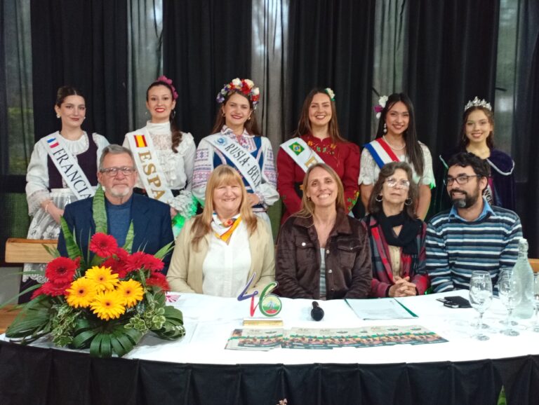 «Somos identidad, somos fiesta»: La Fiesta Nacional del Inmigrante llegó a Montecarlo con la promoción de su próxima edición
