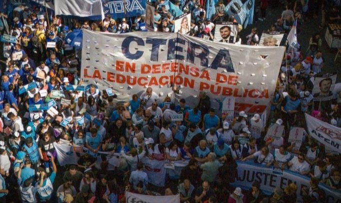 Docentes y estatales de Misiones adhieren al paro nacional este 3 de agosto en reclamo de mejoras salariales y mayor inversión pública