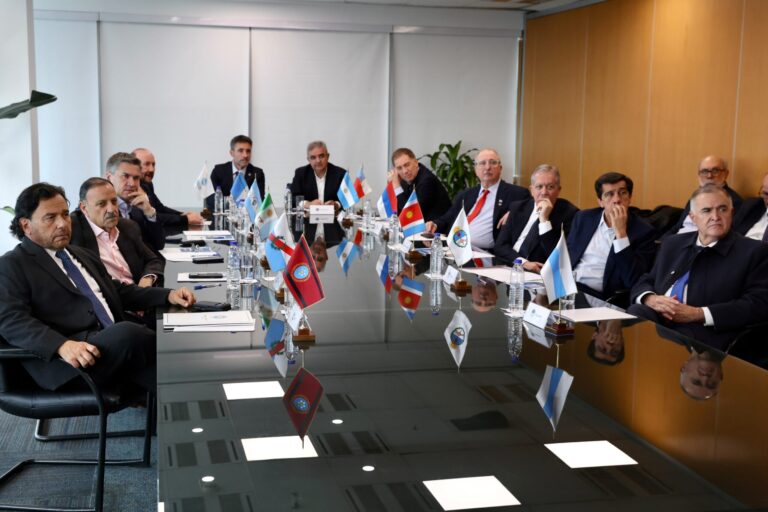 Passalacqua recibe a los gobernadores del Norte Grande con una agenda centrada en energía, infraestructura y reclamos a Nación
