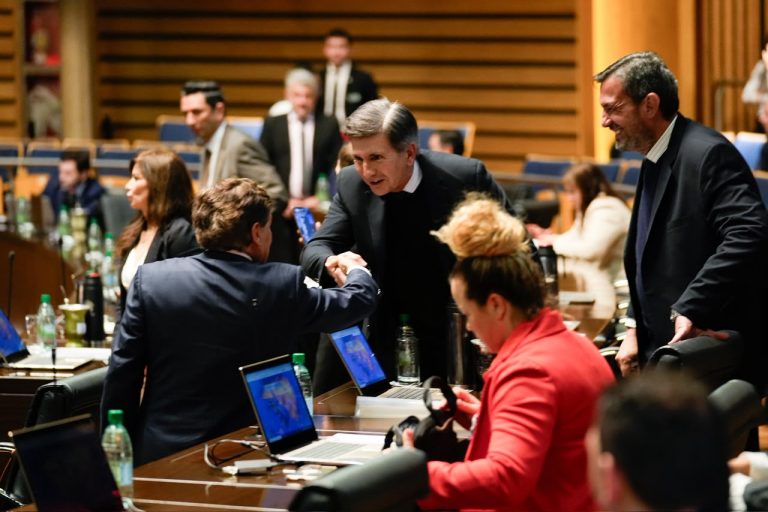 Carlos Rovira vuelve a la Cámara de Diputados: ¿Qué señales deja su regreso en la política Misionera?