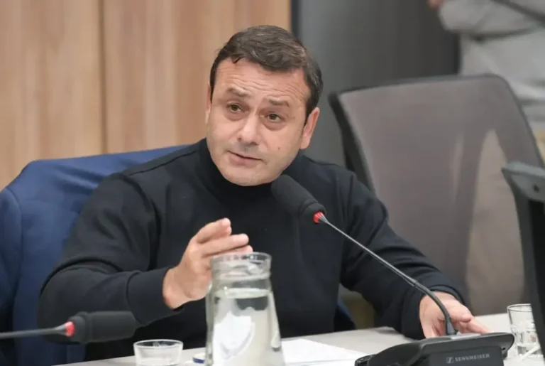 Endeudamiento familiar: La propuesta de Herrera Ahuad será analizada HOY en Diputados