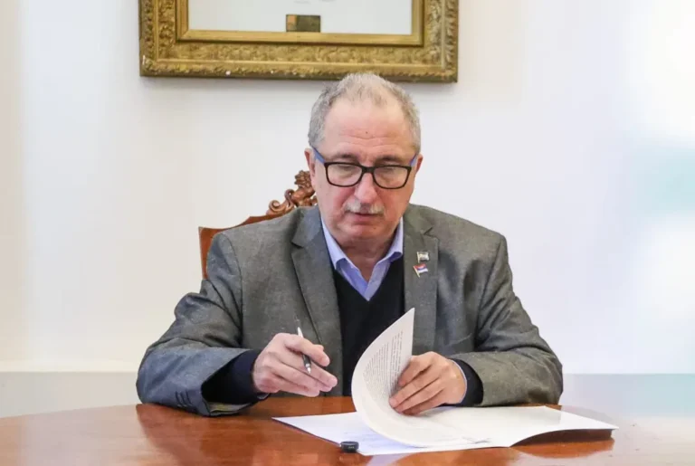 Passalacqua anunció créditos de hasta $400 millones para obras en escuelas privadas de Misiones