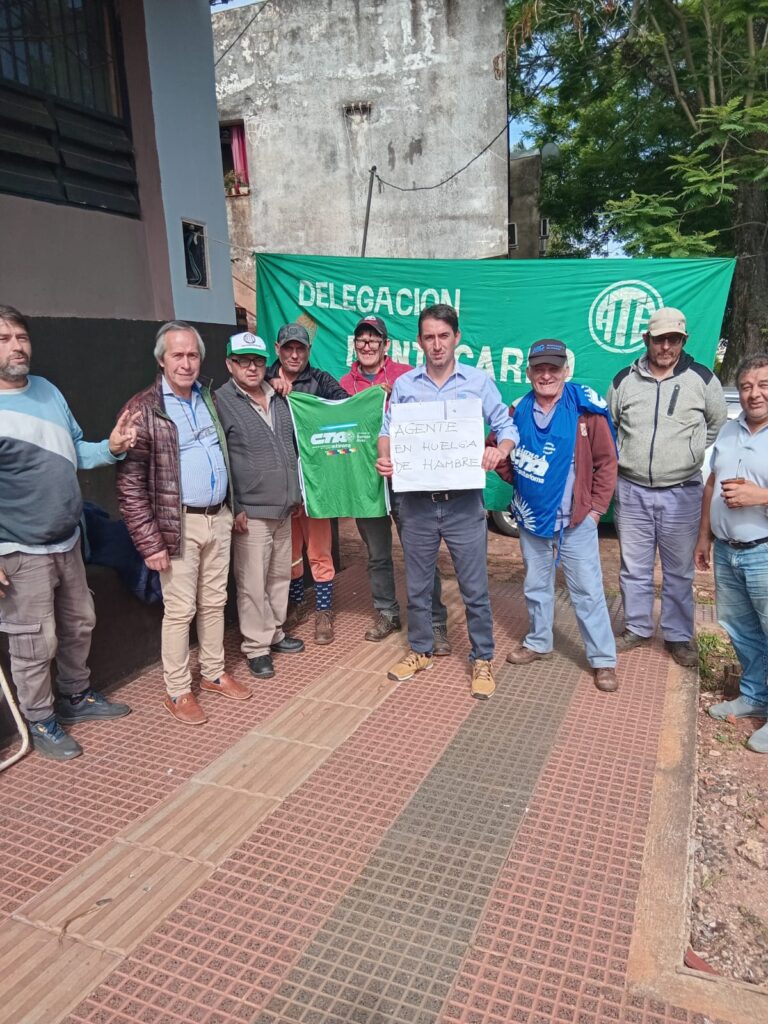 Montecarlo: Agente municipal inicia huelga de hambre reclamando retornar a su puesto original